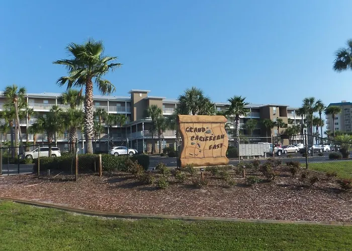 Apartment Quiet Pool View Walk To Family Friendly Pensacola