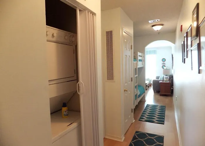 Apartment Quiet Pool View Walk To Family Friendly *