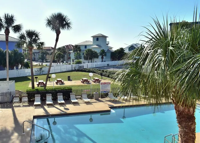 Quiet Pool View Walk To Family Friendly * Pensacola